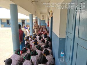 బాలికల రక్షణే లక్ష్యం - సీఐ దూది రాజు 
